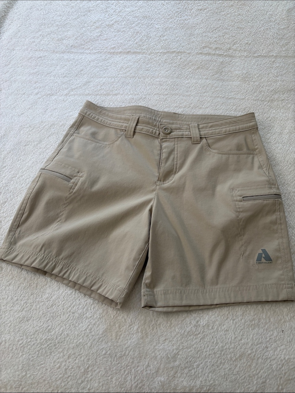 Eddie Bauer Light Tan Cargo Shorts with Reflective Logo
